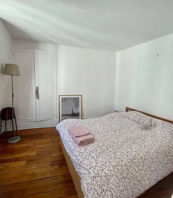 Appartement Proche Arc Triomphe / Champs Elysees Paris France
